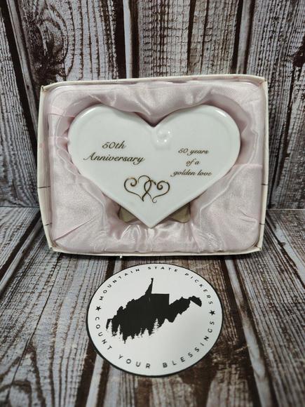 Russ Porcelain 50th Anniversary Message Plaque Heart Shape Gold Print NIB - Picture 1 of 4